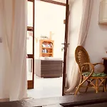 Daire Rincon Botanico - Shared Pool - Island Location - 10 Mins Drive To Famara And La Santa *