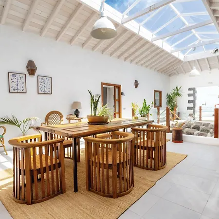 Rincon Botanico - Shared Pool - Island Location - 10 Mins Drive To Famara And La Santa