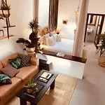 Rincon Botanico - Shared Pool - Island Location - 10 Mins Drive To Famara And La Santa