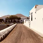 Rincon Botanico - Shared Pool - Island Location - 10 Mins Drive To Famara And La Santa * Tiagua